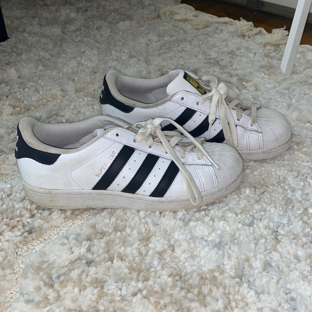 Adidas Superstar Sneakers
